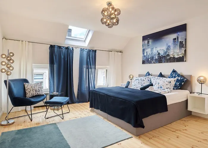 *80 M2 Stylish Apt* Netflix * Kitchen* Nespresso* *