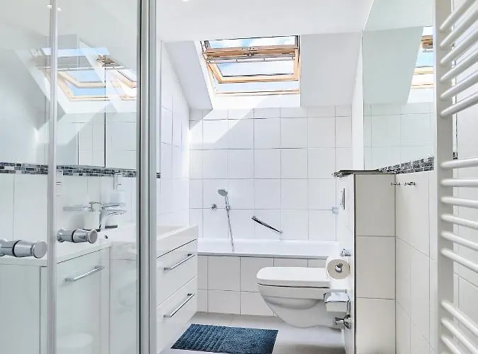 *80 M2 Stylish Apt* Netflix * Kitchen* Nespresso* *